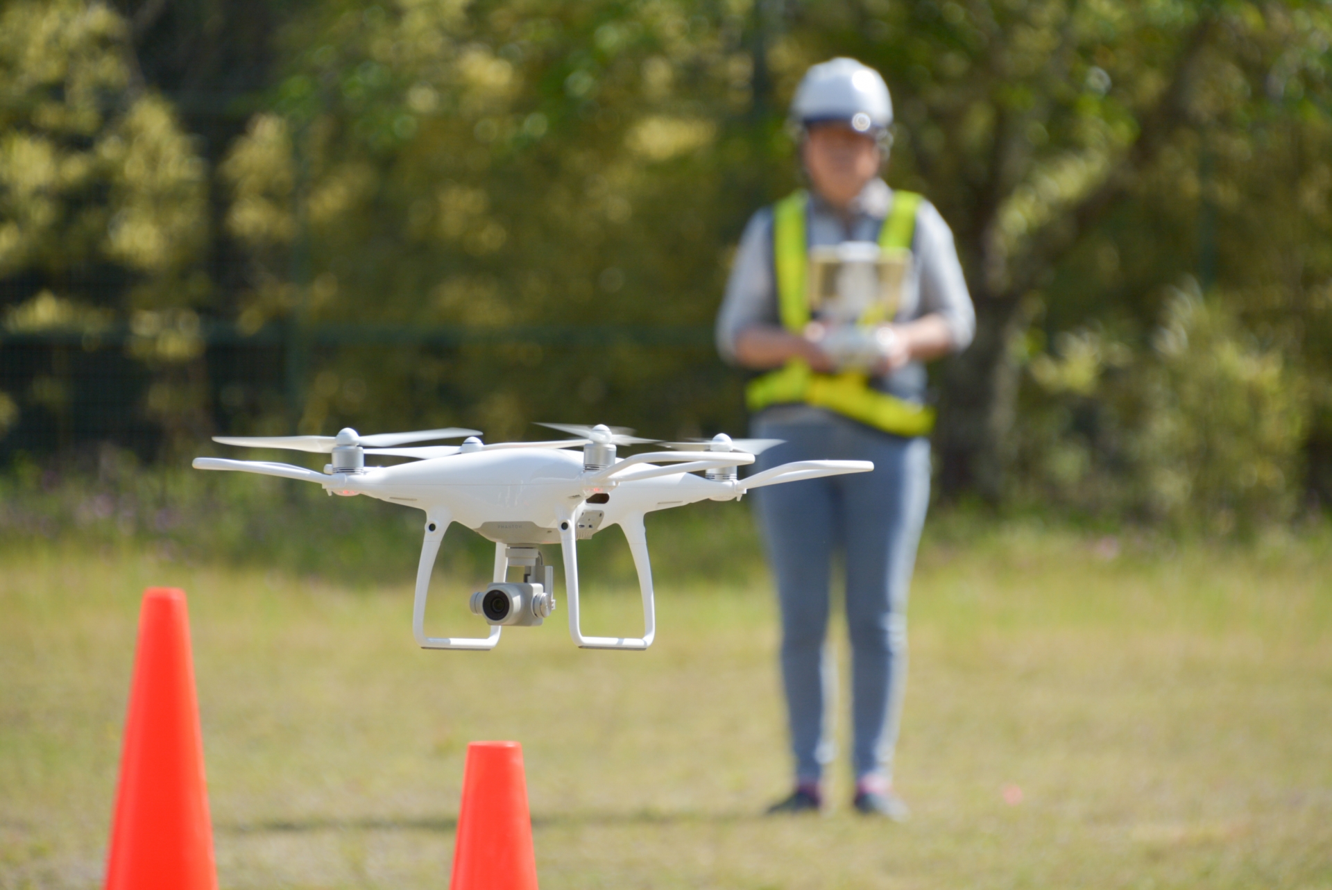 ドローンで社会課題を解決する時代に<br>～先端技術と公務員～